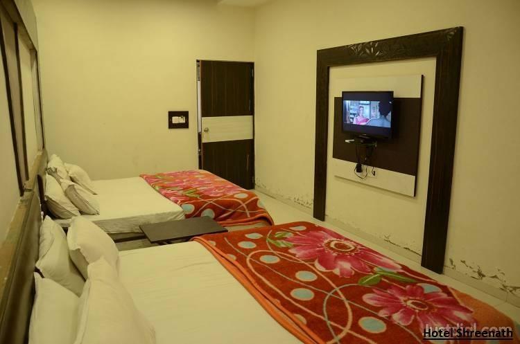 Hotel Shreenath Ahmedabad Buitenkant foto